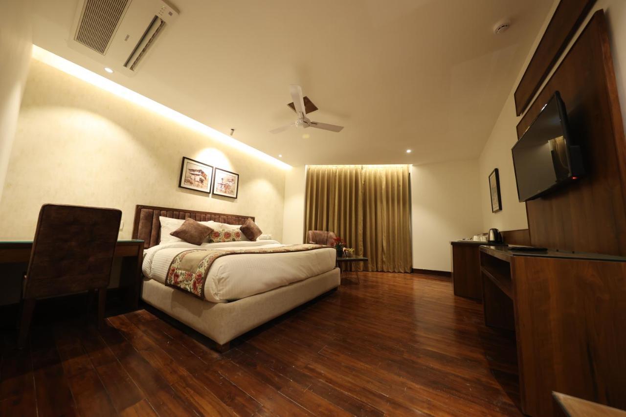 Justa Grand View Resort & Spa, Manali Экстерьер фото