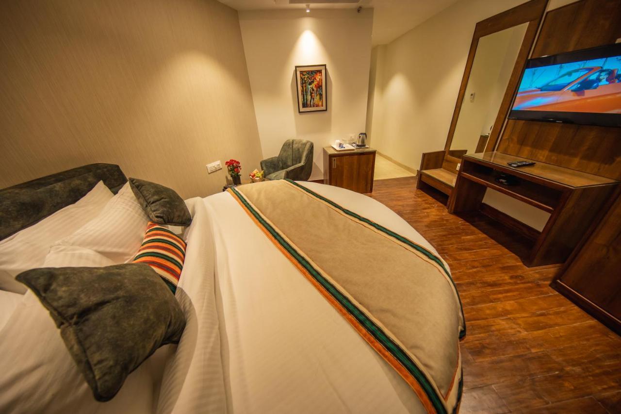 Justa Grand View Resort & Spa, Manali Экстерьер фото